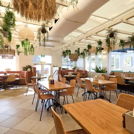 Coogee Bay Boutique Hotel-2